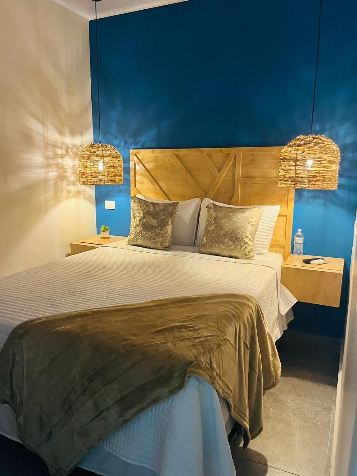 We Hotel, La Lima 外观 照片